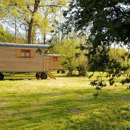 Hotel La Ferme du Marais Poitevin à Benet Extérieur photo