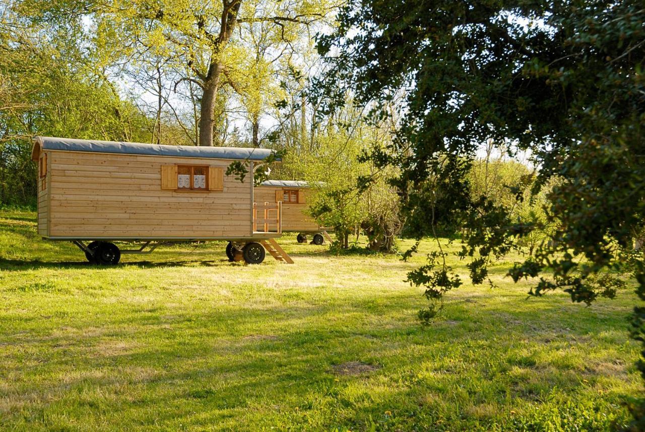 Hotel La Ferme du Marais Poitevin à Benet Extérieur photo